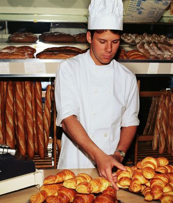 Les commerces alimentaires (boulangeries…) qui décident de fermer afin de protéger la santé de leurs salariés sont-elles éligibles à l’activité partielle ?
