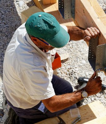 Quelles sont les mesures de report des charges sociales, patronales et salariales ?